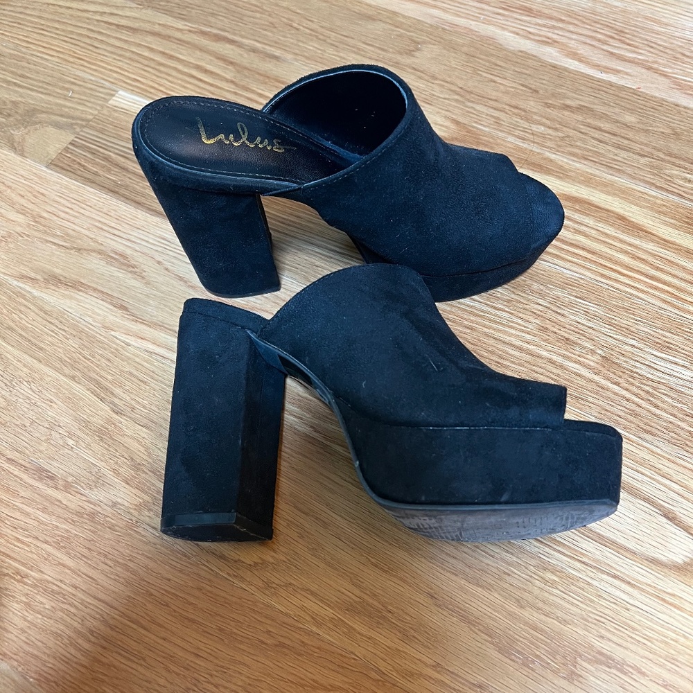 Lulus suede heels size 7